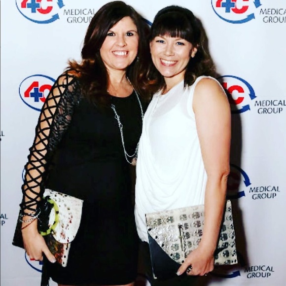 Meet your Posher, Kayla - Picture 2 of 2